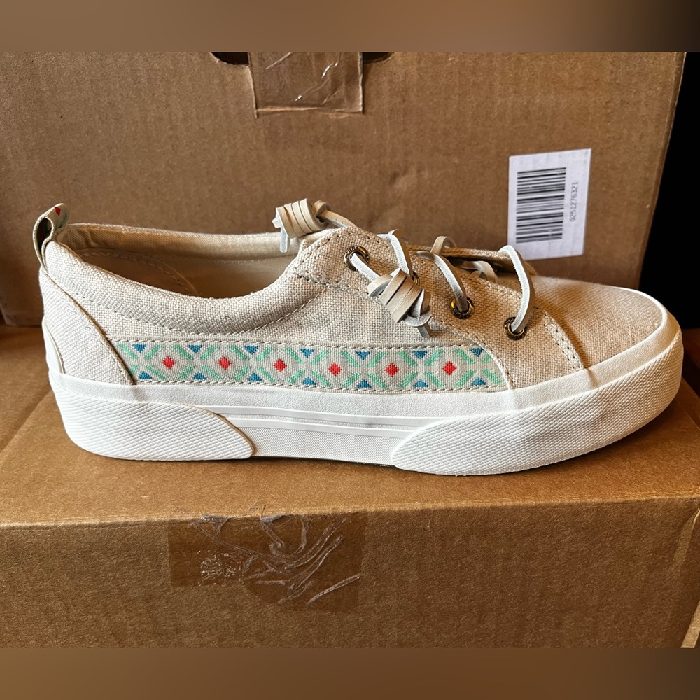 NEW Sperry Top-Sider
Women's Sperry Pier Wave Hi LTT Oaxaca Sneakers, Size 8
